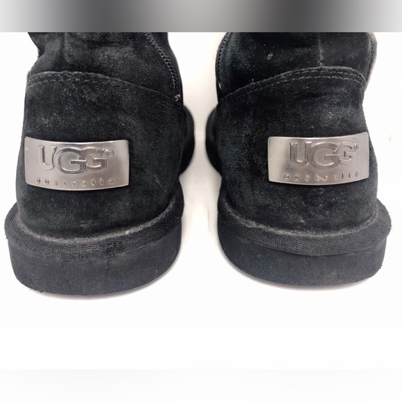 UGG Australia 1895 Retro Cargo Fur Lined Black Suede Winter Boots - Picture 4 of 12